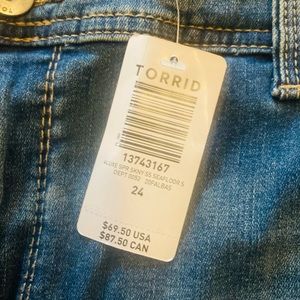Torrid Plus Size Skinny Jeans NWT Size 24 Short